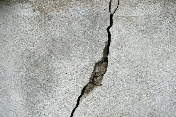 Example of cracked concrete foundation